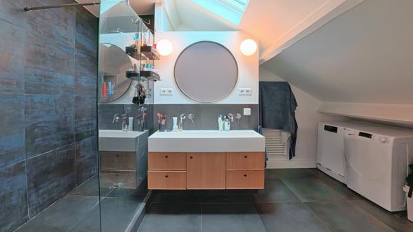 Appartement 4 pièces - 140 m² Bien prestige