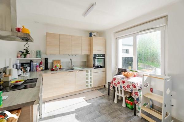 Maison à vendre 292 050 € Guilers 6 p 108 m² DPE A