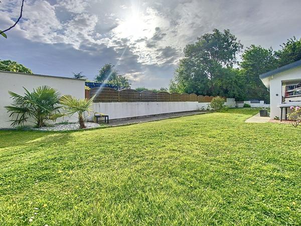 OFFRE ACCEPTEE - Maison familiale, Vie de plain-pied, Busway, Bus, Commerces, Jardin, Ecoles