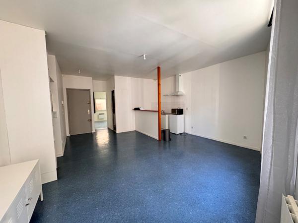 A LOUER - F2 - 42,70 M²