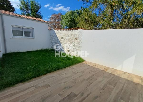 VENTE d'une maison de 5 pièces (153 m²) à CLAVETTE