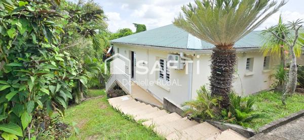 VILLA avec studio indépendant.