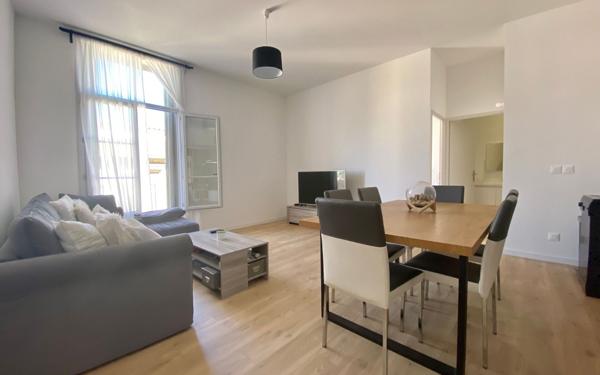 Appartement à louer    3 pièces •  Vauvert