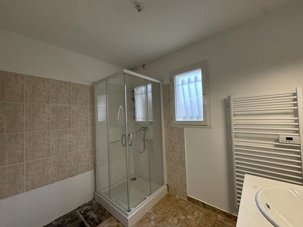 MAISON T4 DE PLAIN-PIED - LESCURE D'ALBIGEOIS