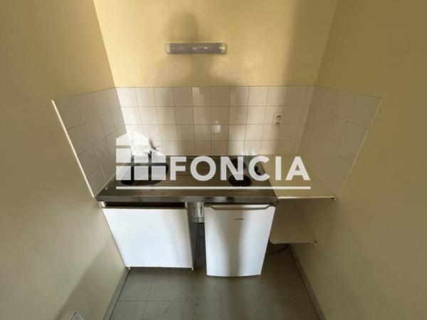 Location Appartement meublé 2 pièces 33.8 m² - 76-78 RUE DE MONTBERNAGE Poitiers 86000