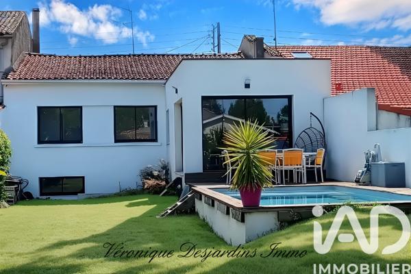 Maison à vendre 5 pièces 129 m² Saintes