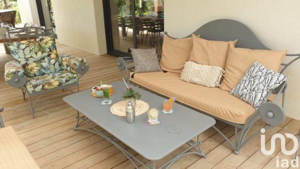 Maison 5 pièces de 207 m² à La Garde-Freinet (83680)