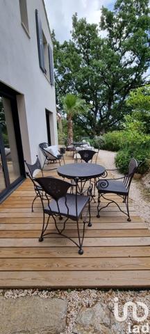 Maison 5 pièces de 207 m² à La Garde-Freinet (83680)