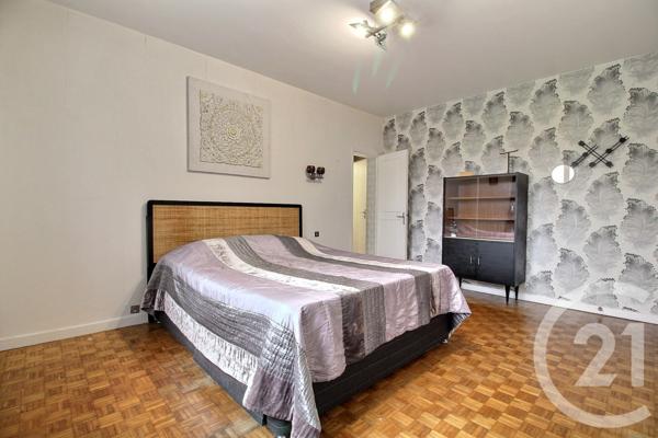 Maison à vendre  7 pièces - 177,27 m 2   PESSAC  - 33