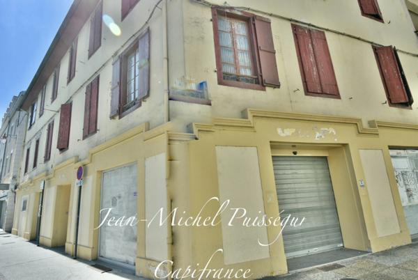 Immeuble de 450m2 à vendre SAINT GAUDENS (31), Local Commercial & 6 Appartements