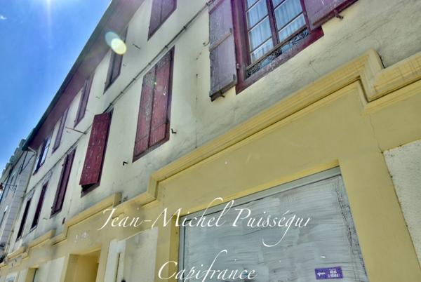Immeuble de 450m2 à vendre SAINT GAUDENS (31), Local Commercial & 6 Appartements