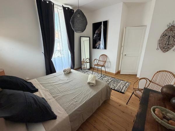 LUCON (85)- COEUR DE VILLE - DEMEURE BOURGEOISE XIX D'EXCEPTION 5 CHAMBRES AVEC PISCINE SUR PARC 1440M²