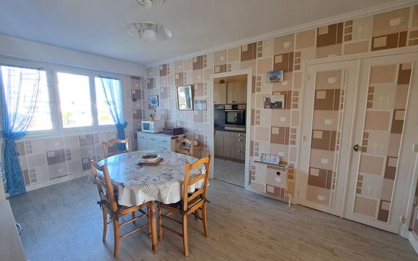 Appartement à vendre    5 pièces • 107,24 m2 Royan