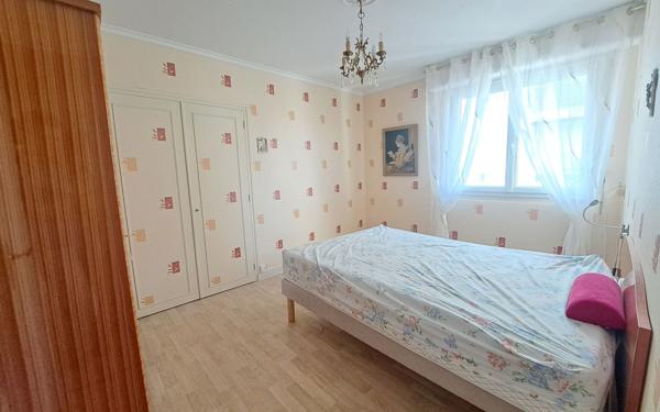 Appartement à vendre    5 pièces • 107,24 m2 Royan