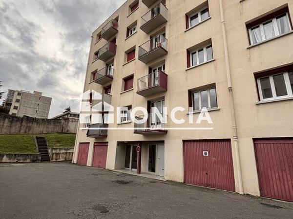 Location Appartement 4 pièces 66 m² - 31 RUE DE TERRENOIRE Saint Etienne 42000