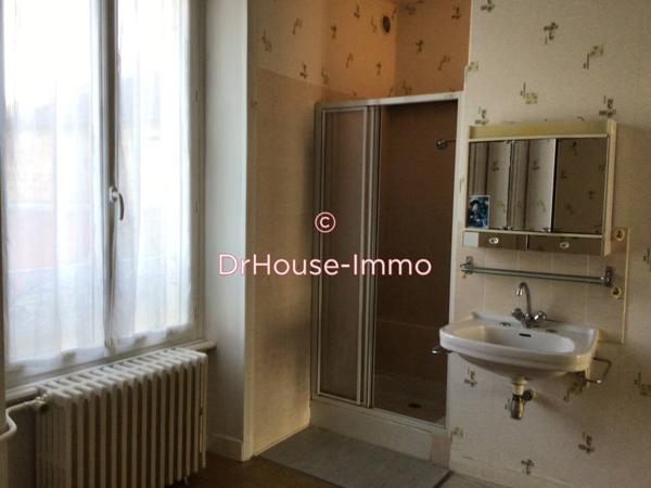 Immeuble à vendre 12 pièces de 198 m²