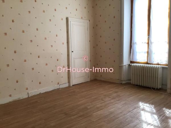 Immeuble à vendre 12 pièces de 198 m²