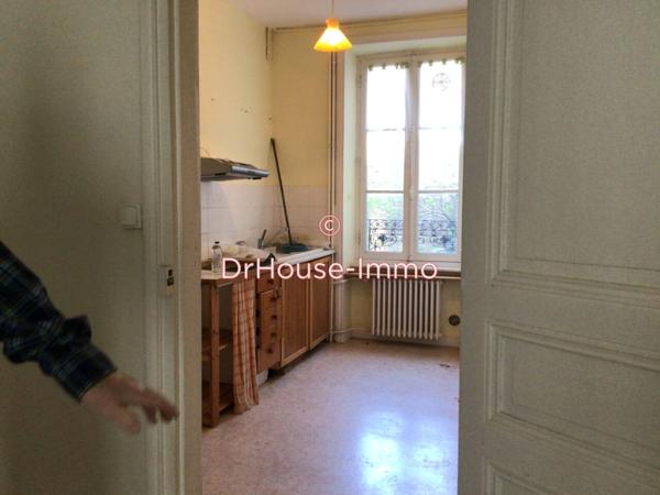 Immeuble à vendre 12 pièces de 198 m²
