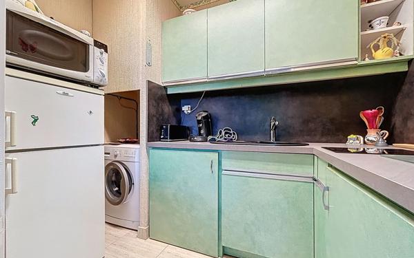 Appartement à vendre    2 pièces • 34 m2 Fréjus