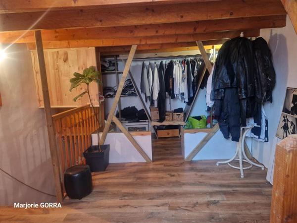 NANS LES PINS MAISON DE VILLAGE T3