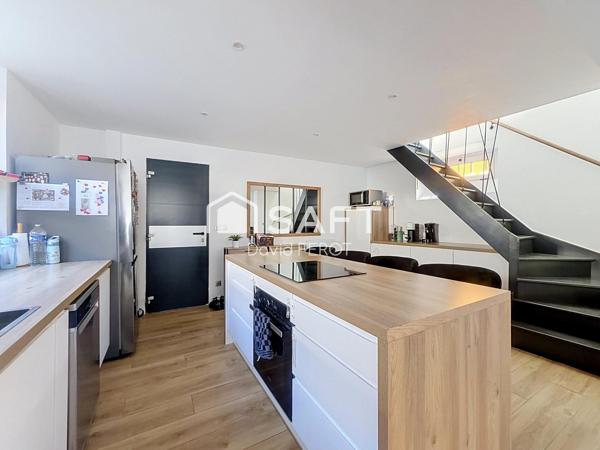 Duplex entièrement rénové de 72 m2 avec terrasse