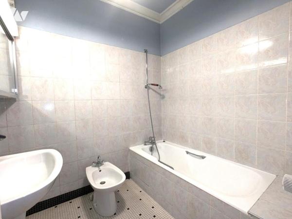 APPARTEMENT 2 PIECES - 1 CHAMBRE - STATIONNEMENT - CAVE - NANTES QUAI DE VERSAILLES 