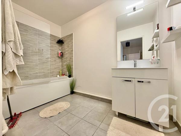 Appartement F3 à vendre  3 pièces - 58,30 m2 LIVRY GARGAN - 93