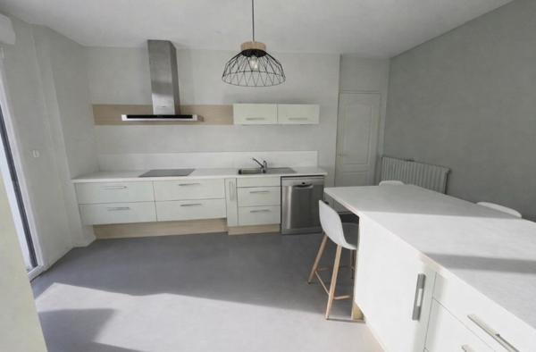 Maison traditionnelle, entièrement rénovée, 172 M2