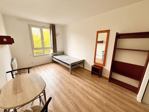 Appartement Cergy 1 pièce(s) 17.73 m2 €90 000 ** - Référence 5171