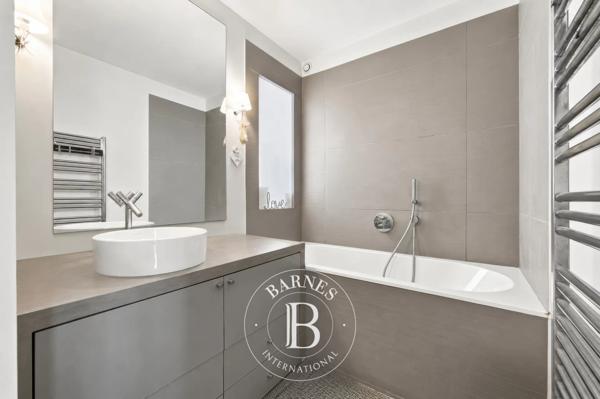 Paris 2ème, Appartement 3 Chambres -  130 m² à vendre