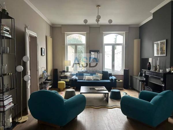 Vente maison 8 pièces de 295 m²