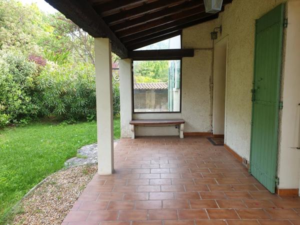 Location                                                      Villa
                        
                     5 pièces                      140 m2                     à Saint-Jean-de-Védas