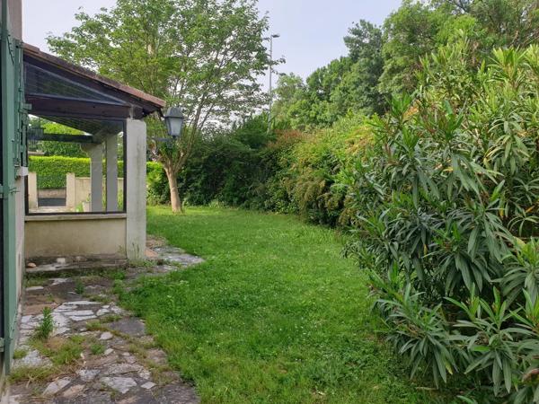 Location                                                      Villa
                        
                     5 pièces                      140 m2                     à Saint-Jean-de-Védas