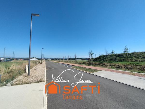 Terrain constructible, viabilisé et borné