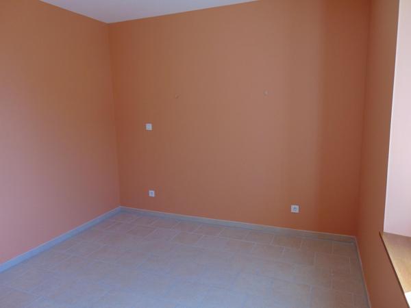 MAISON DE VILLAGE RENOVEE 3 CHAMBRES