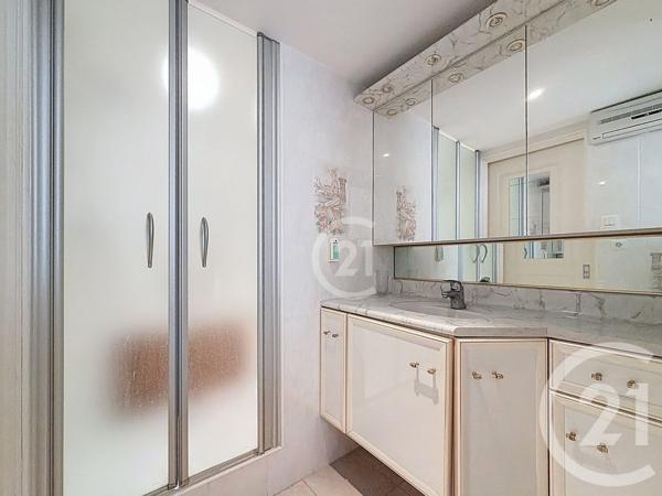 Maison à vendre  6 pièces - 205,34 m2 ARLES - 13