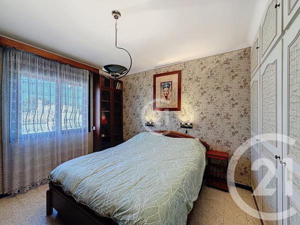 Maison à vendre  6 pièces - 205,34 m2 ARLES - 13