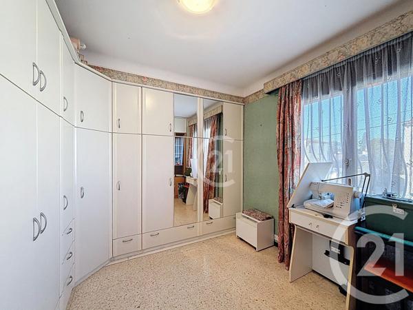 Maison à vendre  6 pièces - 205,34 m2 ARLES - 13