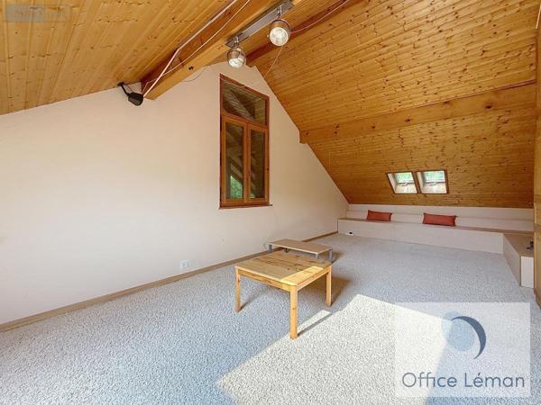 Maison à vendre à Divonne-les-Bains dans l'Ain (01220), ref : 01047-661