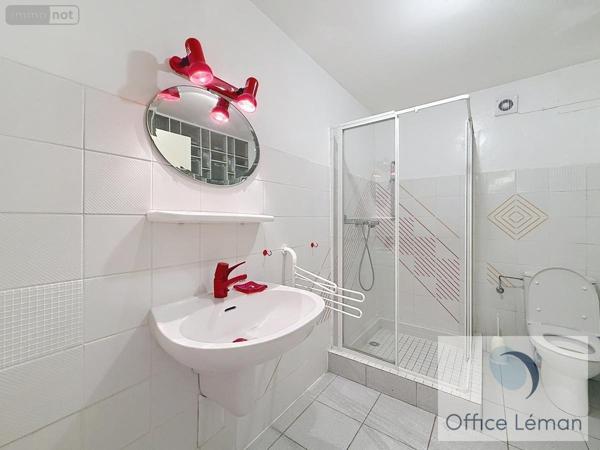 Maison à vendre à Divonne-les-Bains dans l'Ain (01220), ref : 01047-661