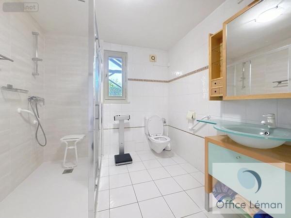 Maison à vendre à Divonne-les-Bains dans l'Ain (01220), ref : 01047-661