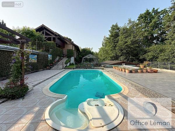 Maison à vendre à Divonne-les-Bains dans l'Ain (01220), ref : 01047-661