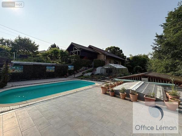 Maison à vendre à Divonne-les-Bains dans l'Ain (01220), ref : 01047-661