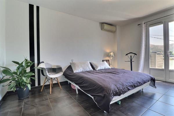 Maison individuelle T4 avec piscine.