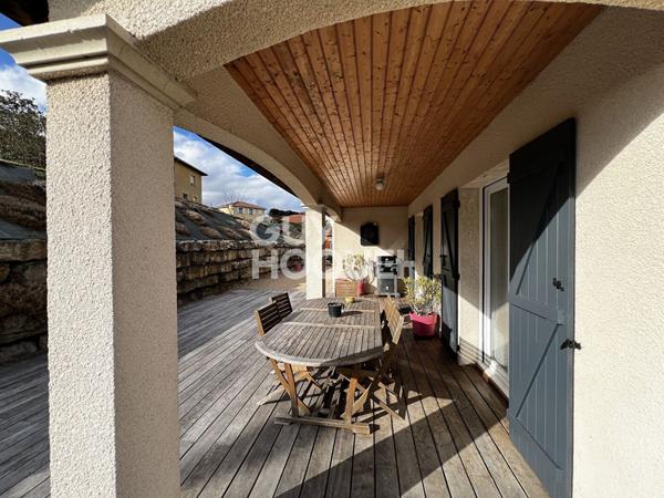 Maison familiale avec vue dégagée à Longessaigne