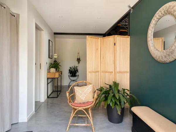Superbe grange rénovée Beaux volumes et logement indépenda