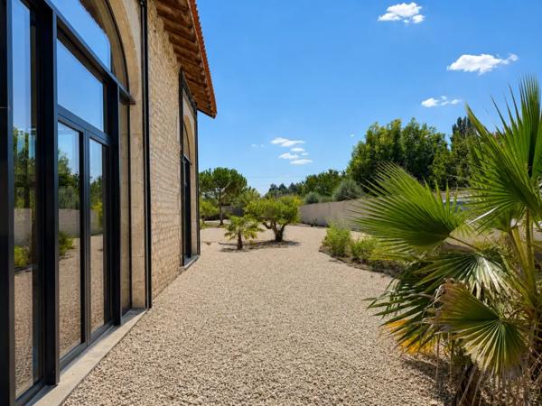 Superbe grange rénovée Beaux volumes et logement indépenda