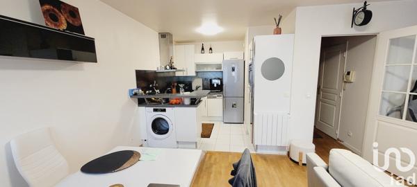 Appartement 2 pièces de 43 m² à Le Plessis-Trévise (94420)
