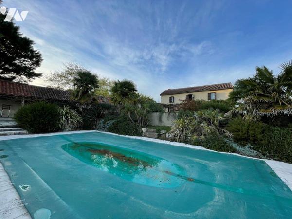 MARCIAC (à 10min) Au calme d'un petit village, belle Gasconne sans voisinage proche sur 1888m².