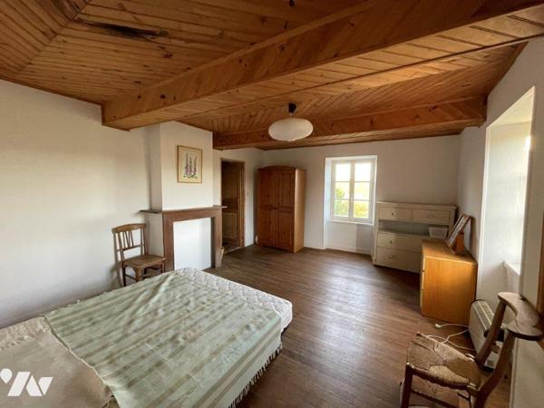 MARCIAC (à 10min) Au calme d'un petit village, belle Gasconne sans voisinage proche sur 1888m².